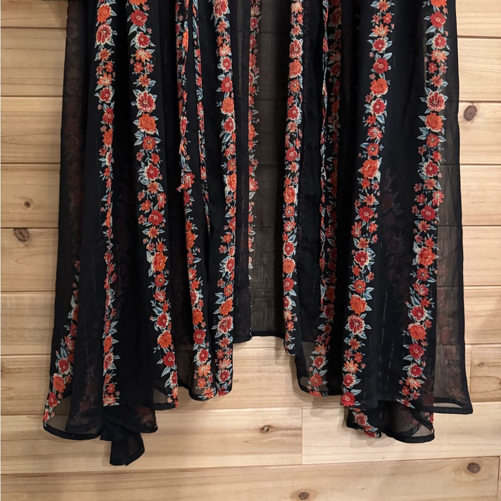 torrid Black and Red Floral High-Low Kimono Dress - Picture 5 of 13